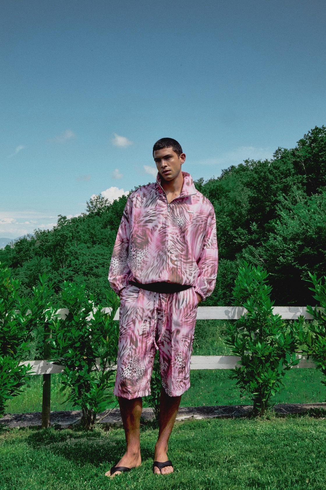Sweat animalier fuchsia zippé