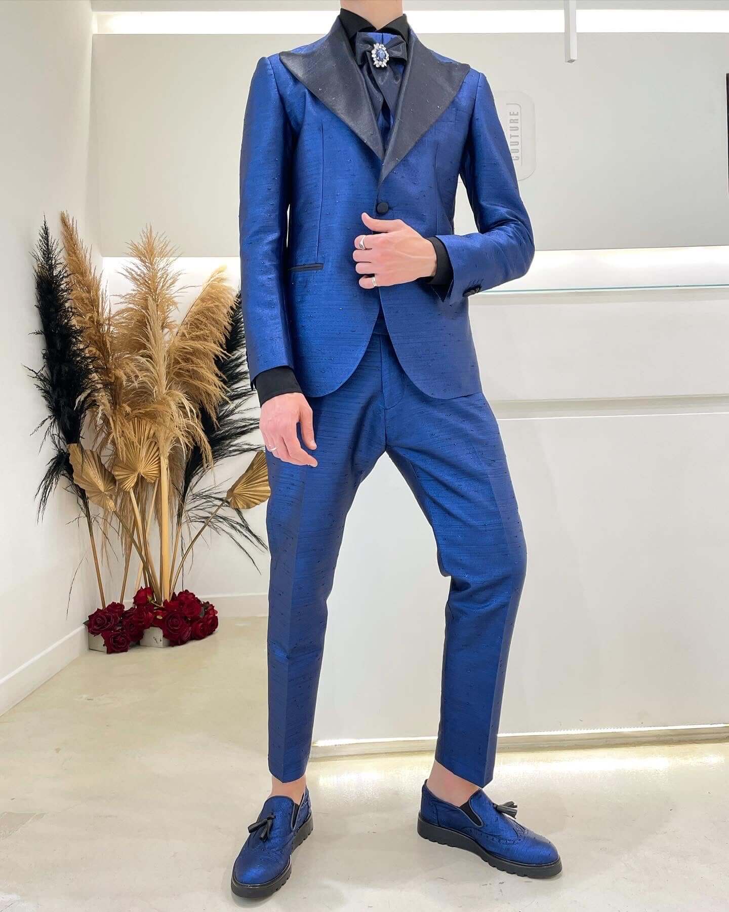 Abito Seta Blu Rever a Lancia modello