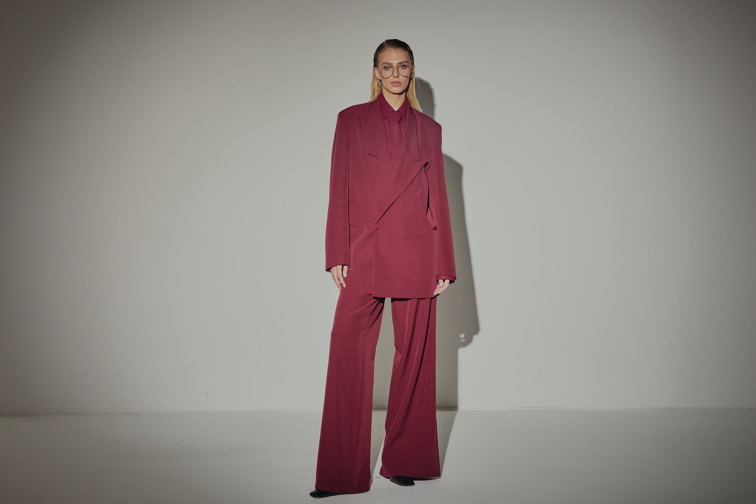 Giacca Rever Sceso Bordeaux modella