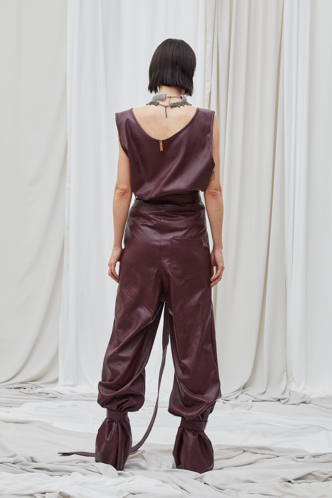 Débardeur bordeaux en éco-cuir