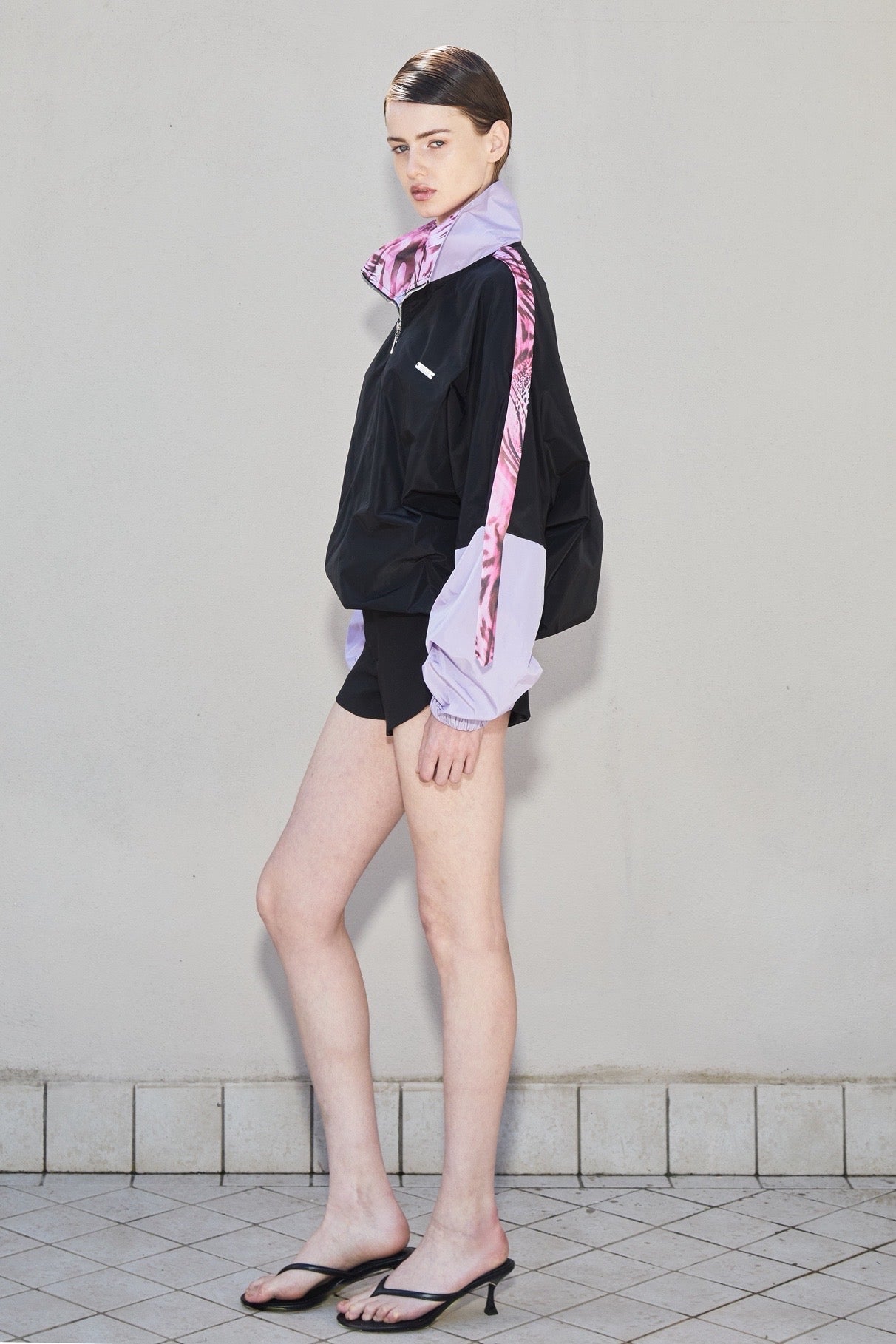 Sweat en nylon imprimé animalier zippé