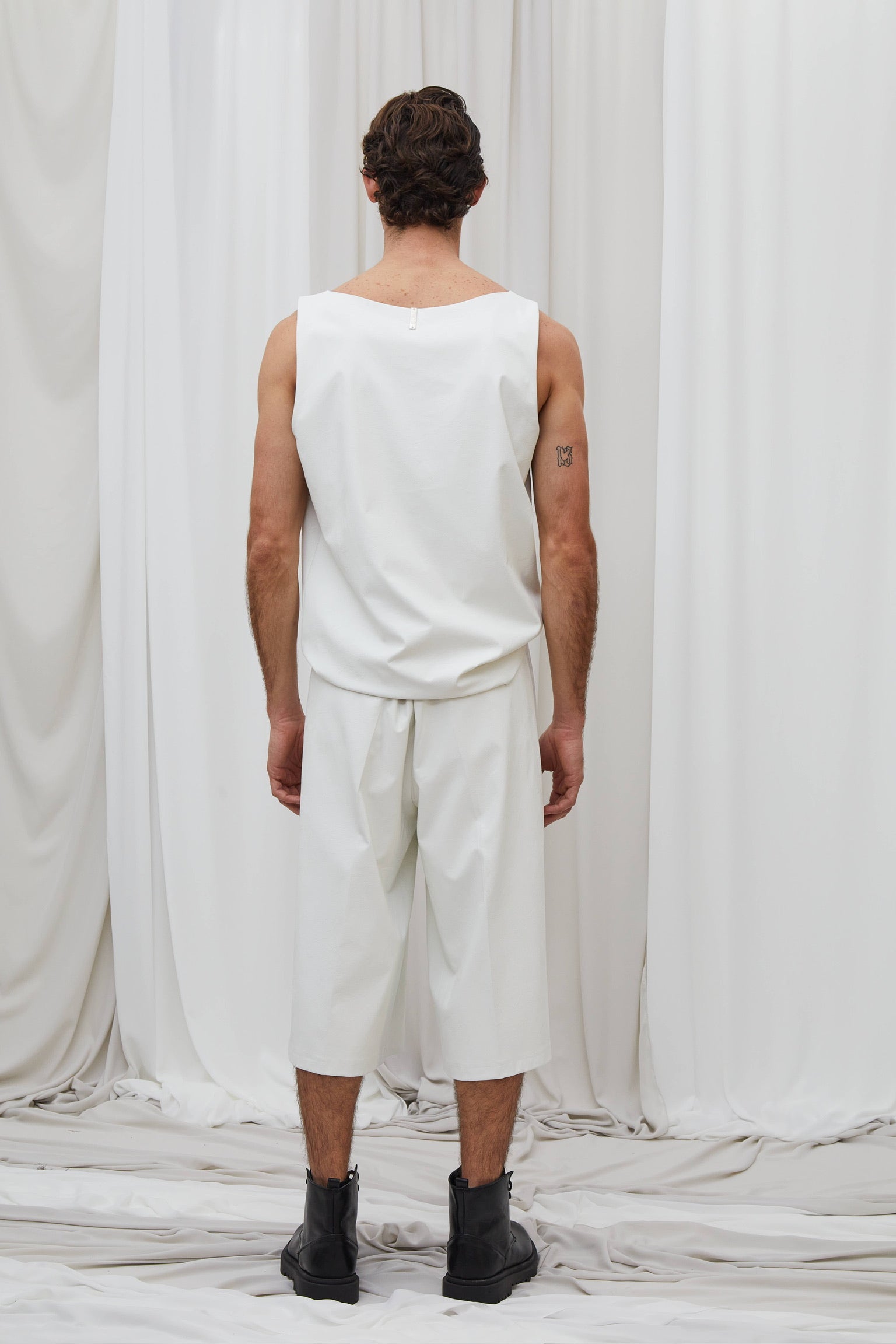 Débardeur en simili cuir blanc