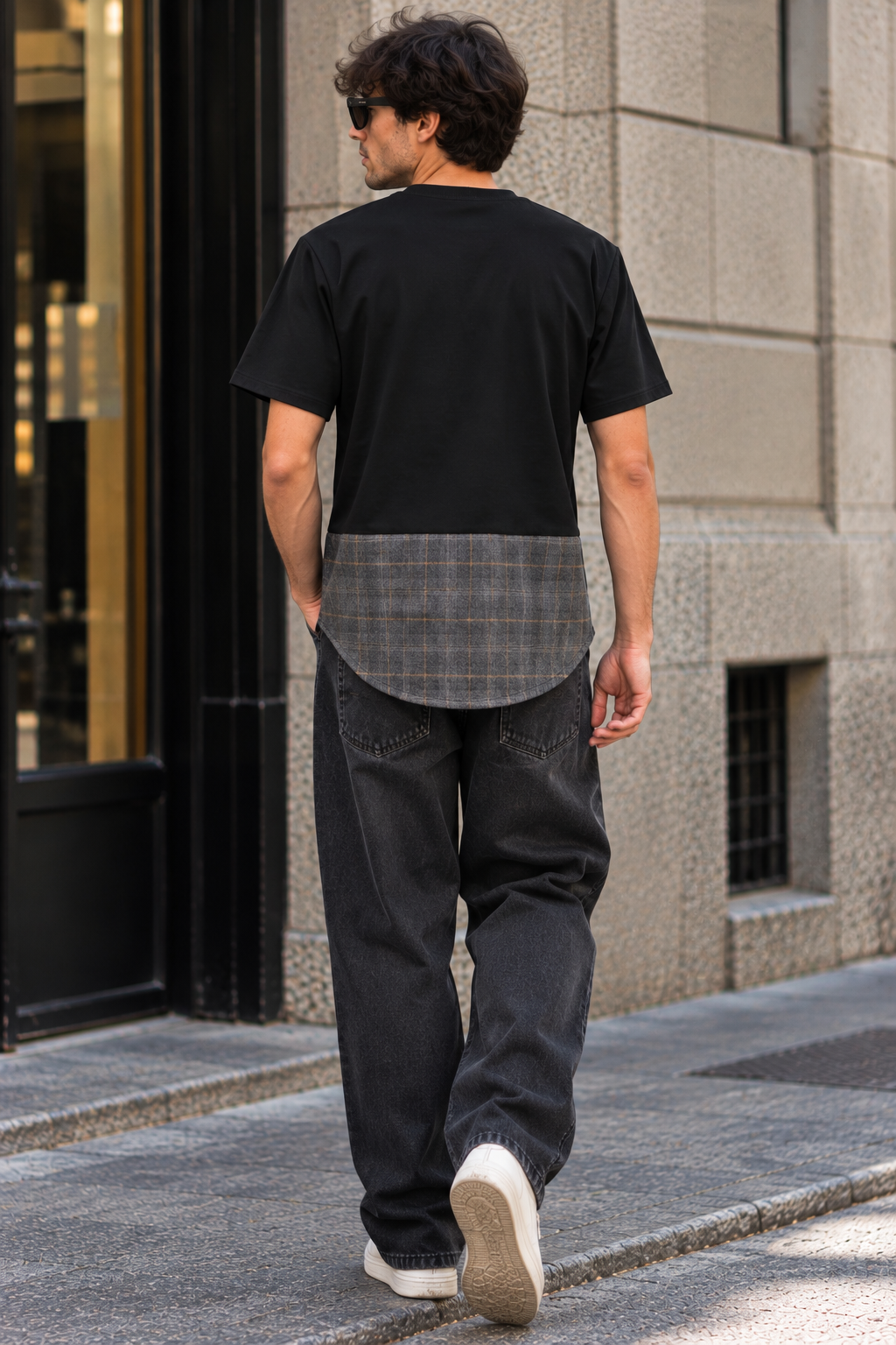 T-Shirt Bicolore Nera Quadri Marrone