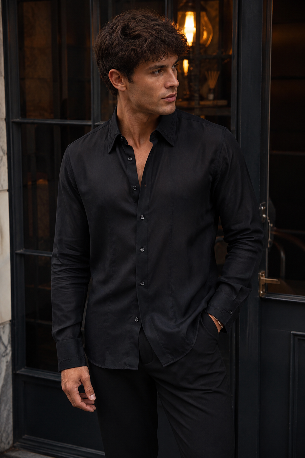Camicia Nera Ricamo Fiore