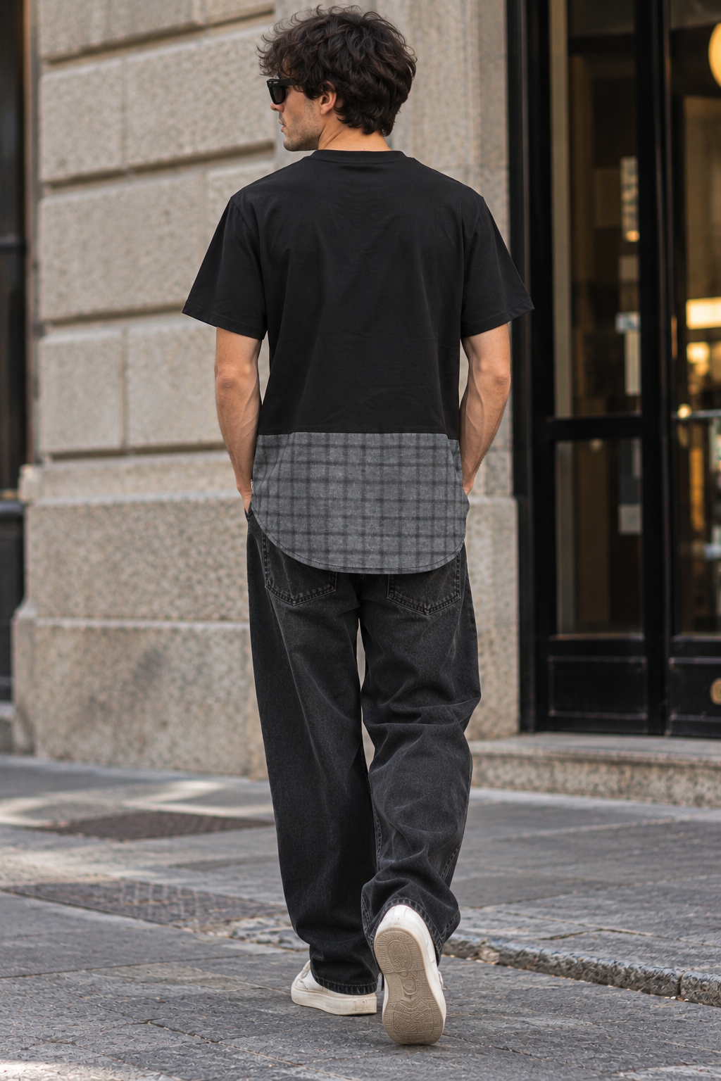 T-Shirt Bicolore Nera Quadri Grigia