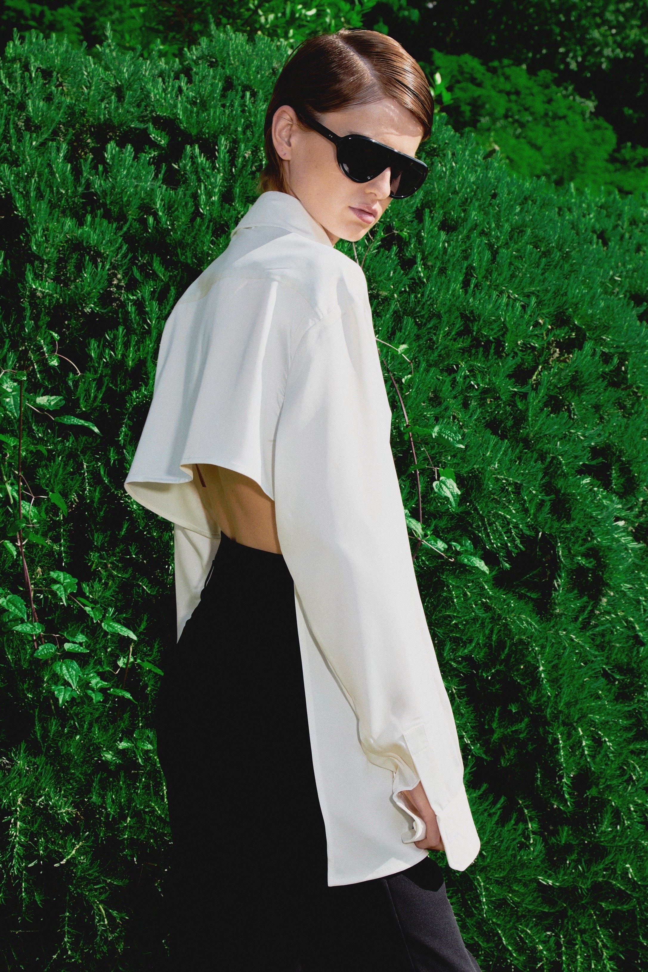 Chemise en satin blanche 1/2