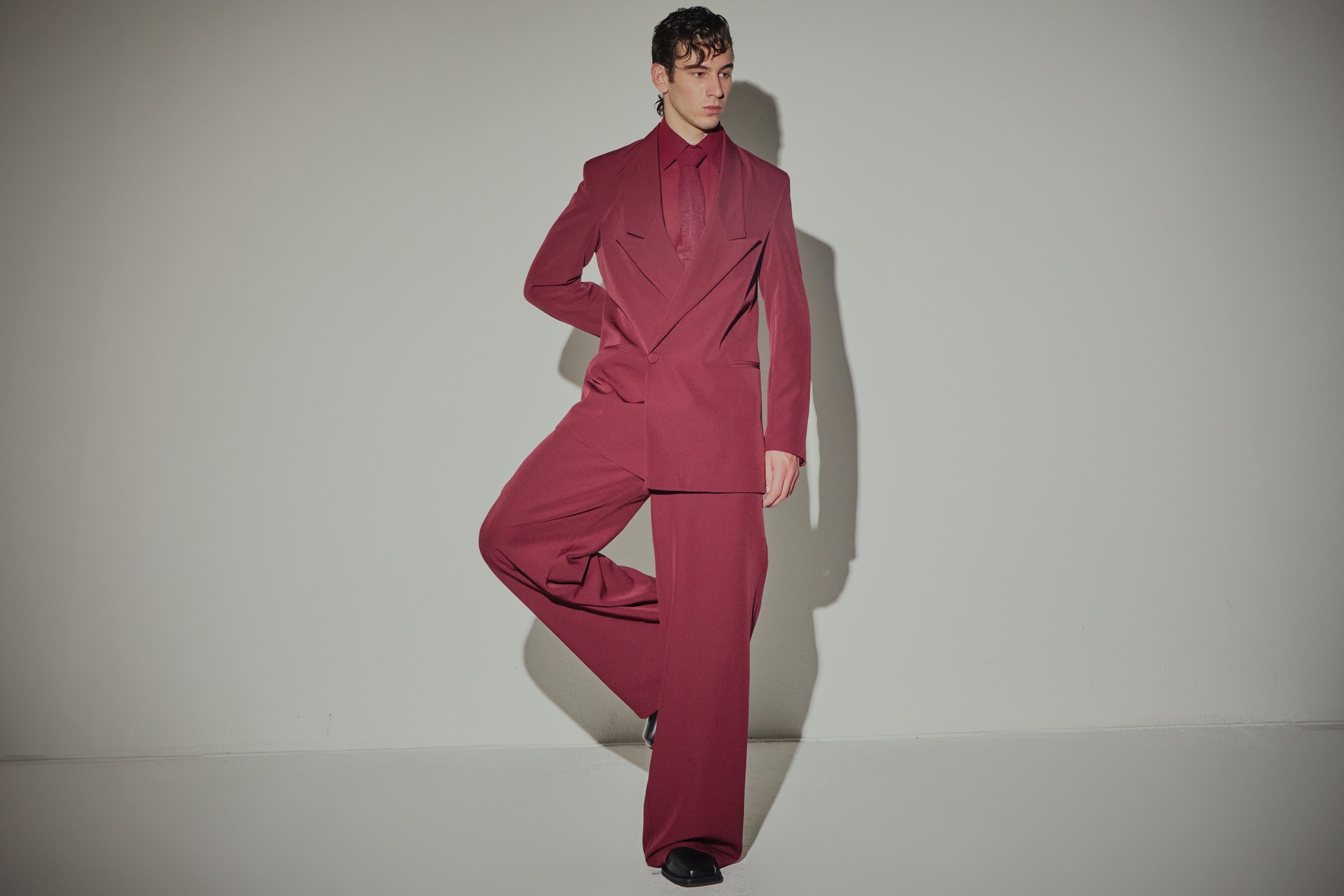 Giacca Rever Sceso Bordeaux modello