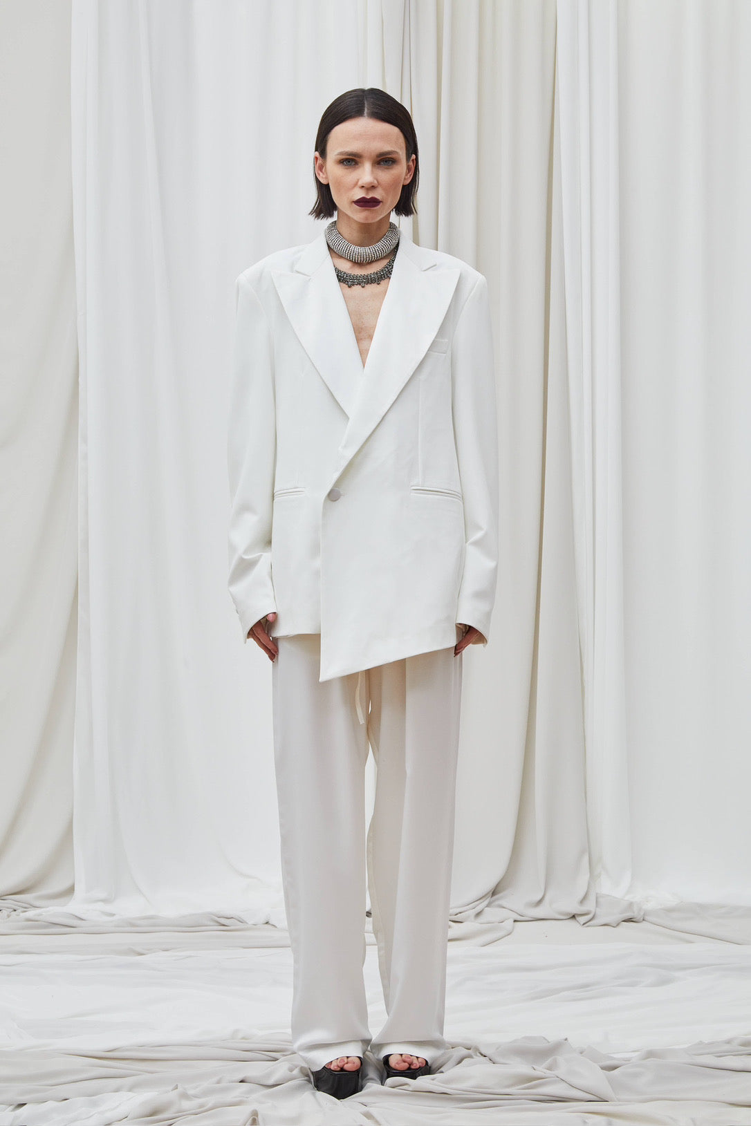 Veste croisée asymétrique blanche