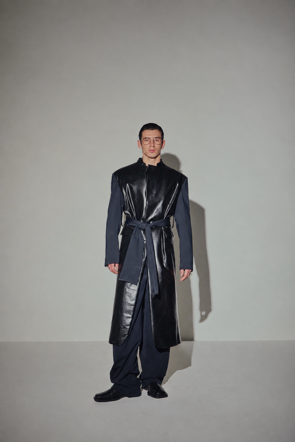 Cappotto coréen en scuba et simili cuir noir