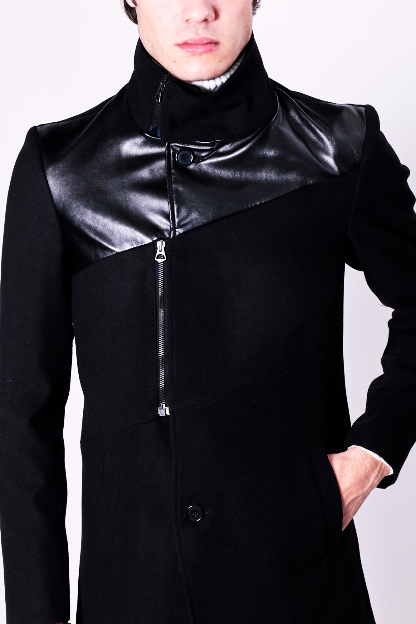 Cappotto CROWE - Black/Faux Leather Chest